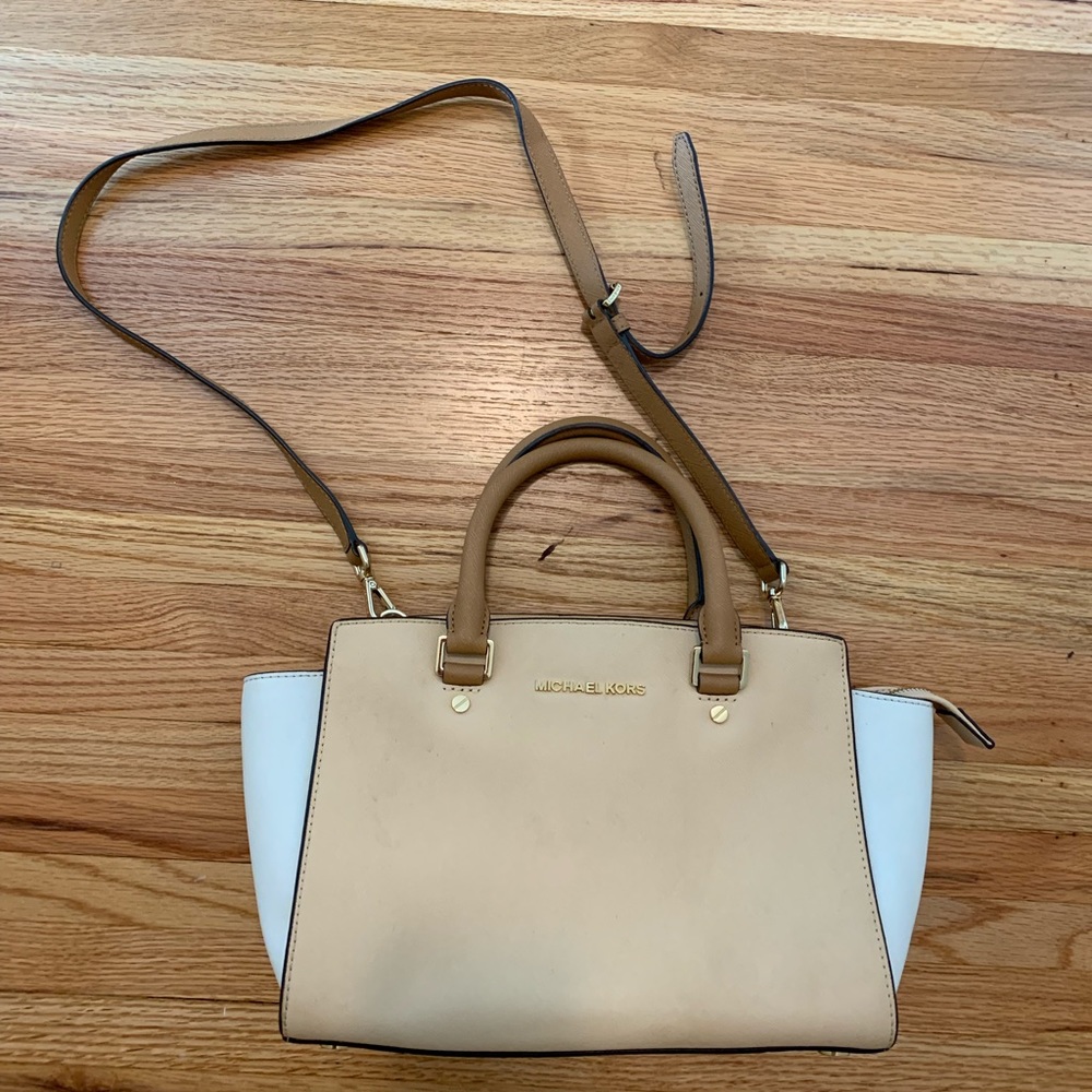 MK medium satchel